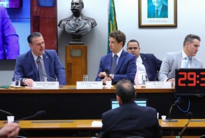 CPI das Invasões de Terra ouve ministro da Agricultura