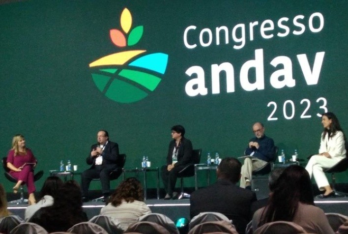 “Agro precisa ampliar a comunicação e dialogar com as novas gerações”, diz presidente da ABMRA