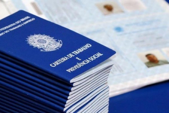 Brasil tem desemprego de 7,9% no tri até julho, diz IBGE