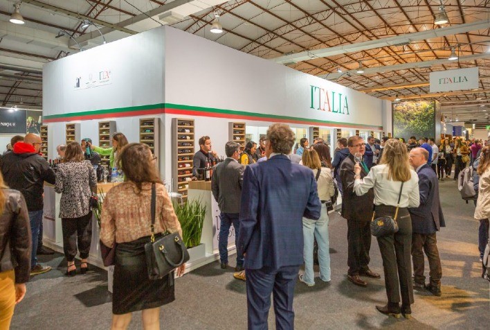 Produtores de vinhos da Itália marcam presença em feira que acontece no Rio Grande do Sul