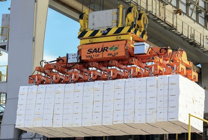 Suzano implanta Spreader automático no Porto do Itaqui