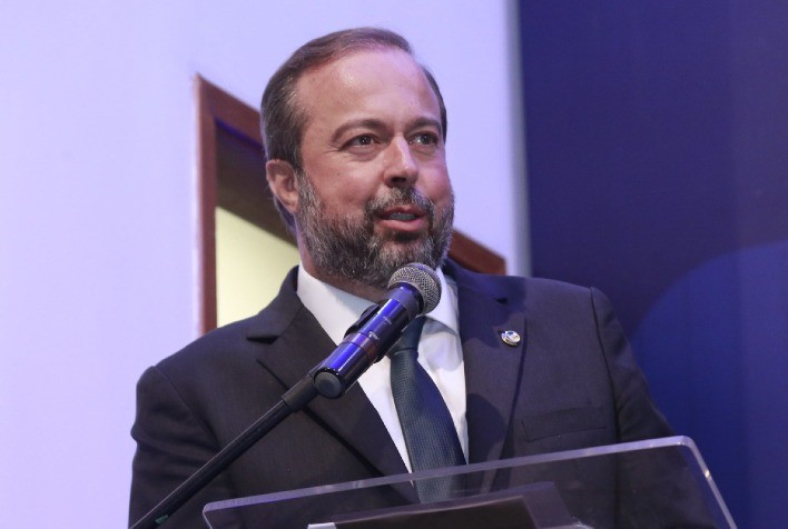 Brasil terá mandato para diesel verde de até 3%, diz Silveira