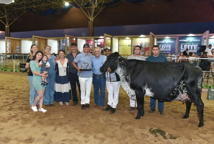 Girolando termina 1ª Expoleite com conquista inédita