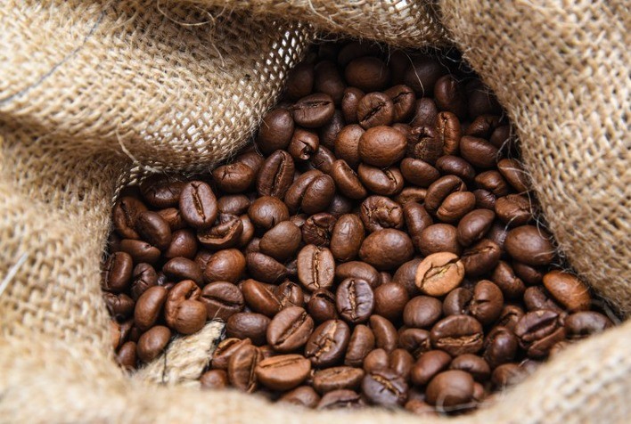 Café: Arábica testa leves baixas, enquanto Londres tem estabilidade nesta 4ª feira