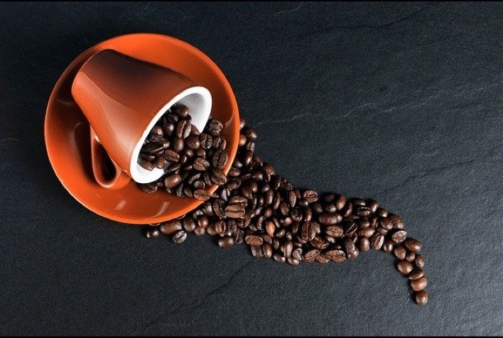 Café: Após suporte nos estoques certificados, arábica tem ajustes técnicos nesta segunda