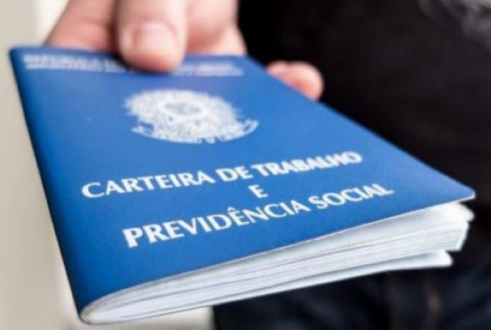 Indicador antecedente de emprego do Brasil tem 3° recuo seguido em outubro, diz FGV