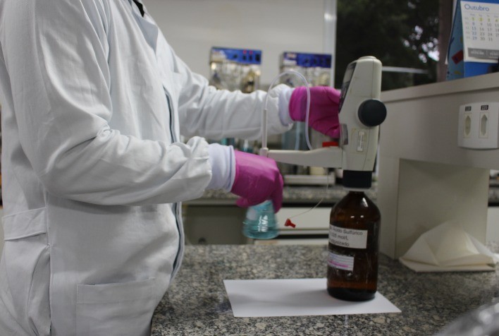 IAC tem suas análises de fertilizantes orgânicos e calcário certificadas pelo Inmetro