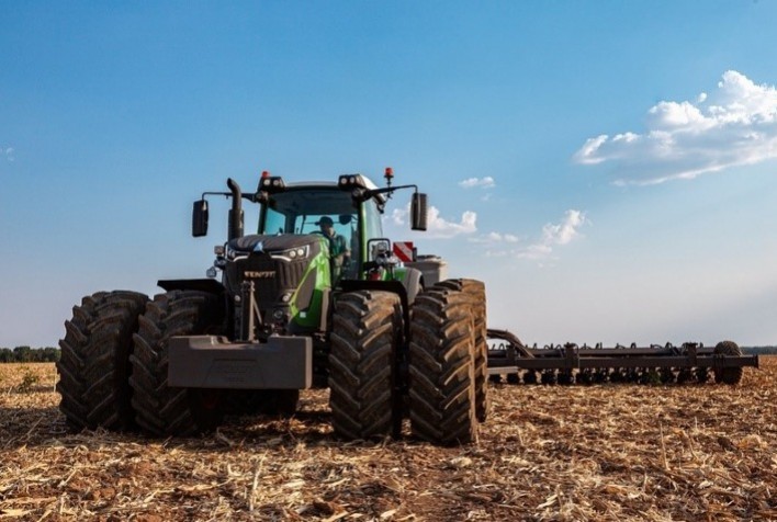 Agricultura nacional exige o uso de máquinas preparadas para o crescimento contínuo de produtividade