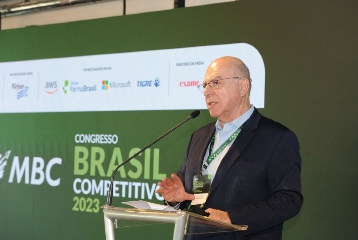 IVA, imposto proposto pela Reforma Tributária, pode destravar a competitividade brasileira