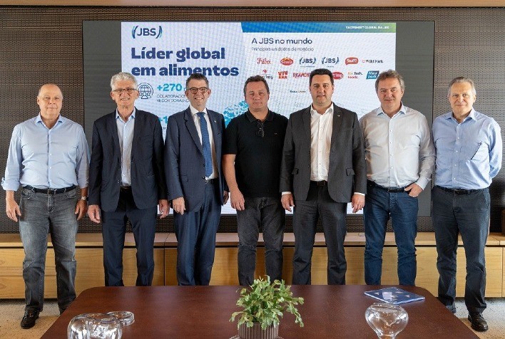 JBS estuda fábrica de biodiesel e de suíno em áreas de menor IDH do Paraná