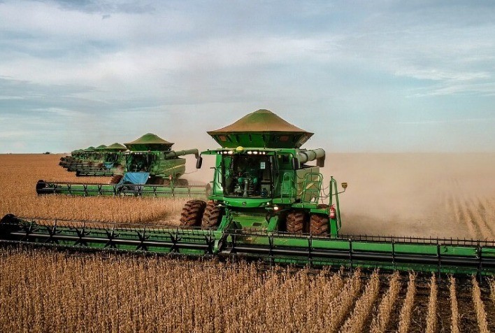 Consolidando previsões: o inabalável crescimento do agronegócio brasileiro em foco e um olhar para 2024