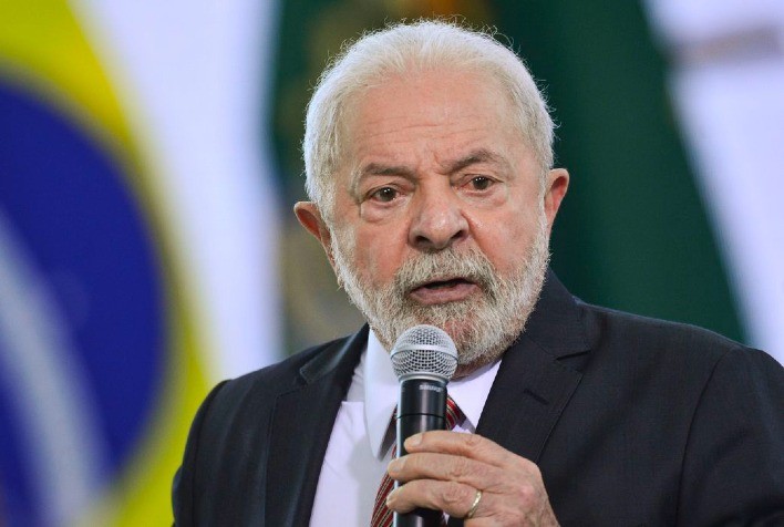 Lula veta na íntegra prorrogação da desoneração da folha de pagamentos