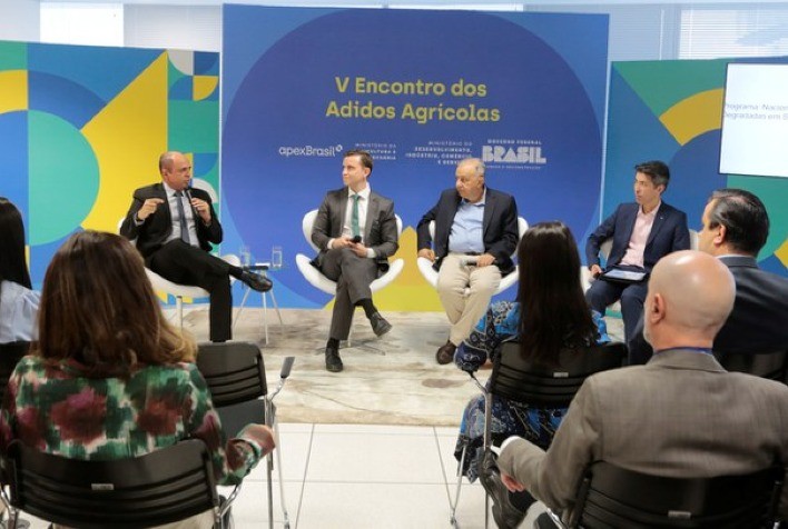 Adidos agrícolas se preparam para a presidência do Brasil no G20