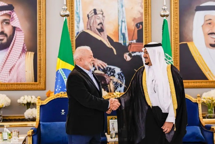 Lula diz que Arábia Saudita deve fortalecer banco do Brics e mira balança comercial de US$1 tri em 2030