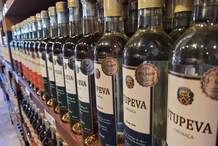 Secretaria de Agricultura reúne produtores rurais para lançar o 1º Concurso Estadual da Cachaça Paulista