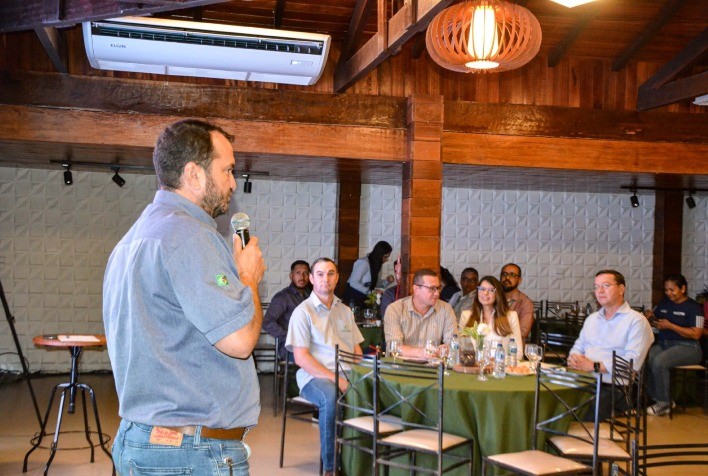 Para avançar em novos mercados, setor de base florestal precisa seguir unido