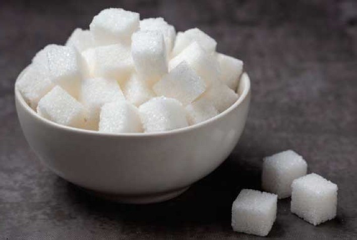 Ganhos significativos nos contratos futuros de açúcar em Nova York e Londres