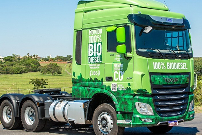 JBS: Teste revela que biodiesel 100% (B100) tem rendimento equivalente ao diesel fóssil