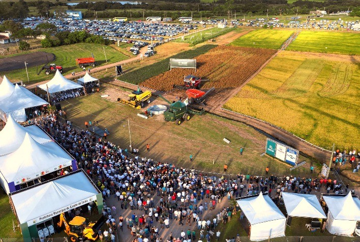Reivindicações ao governo do Estado marcam ato da Abertura Oficial da Colheita do Arroz