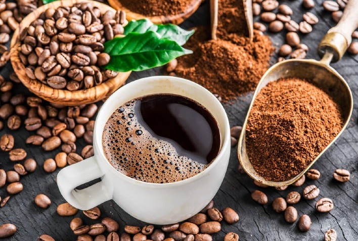 Tendências distintas no mercado de café: Nova York em queda, Londres em alta de olho na Ásia