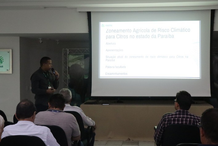 Sistema discute inclusão de municípios produtores de citros em Zona Risco Climático