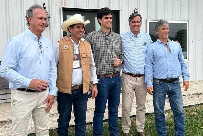 Nos EUA, ABCZ visita criatório premiado da raça Red Brangus