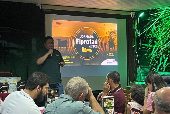 Fim das estações chuvosas intensifica multiplicação da mosca-dos-chifres