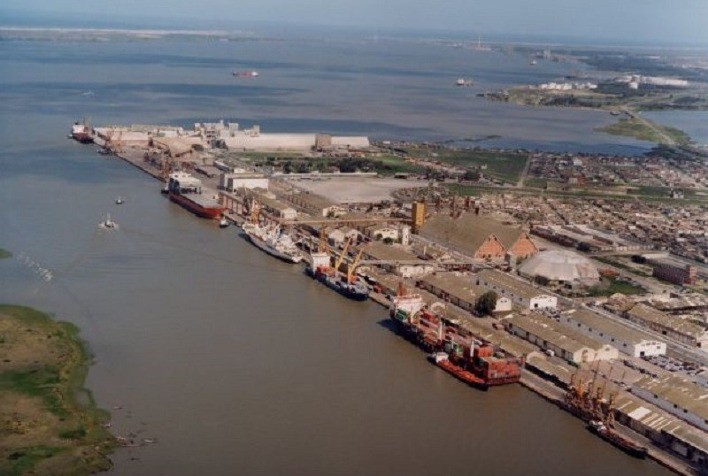 Porto de Porto Alegre registra recorde histórico de movimentação de cargas