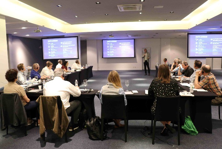 Produtores de carne suína dos Estados Unidos visitam o Brasil