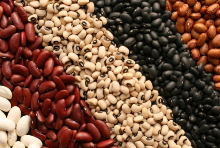 Demanda Moderada e Escassez de Produtos Extra no Mercado de Feijão