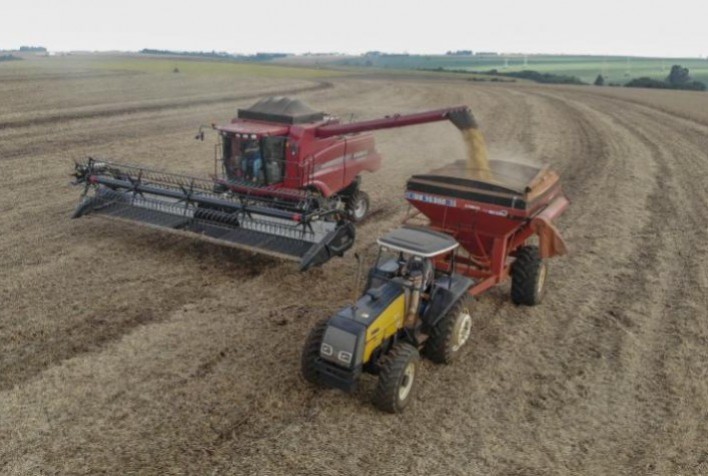 ECONOMIA: PIB do Paraná cresce o dobro da média nacional em 2023, com alta de 5,8%