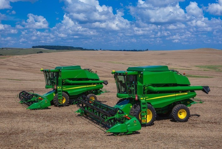 Colheitadeira S400 da John Deere reduz em até 37% a perda de grãos