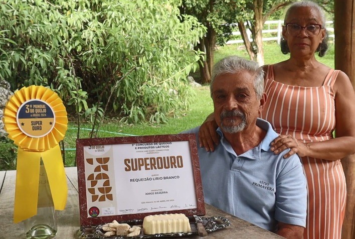 Casal troca agitação do Rio de Janeiro por vida tranquila no campo