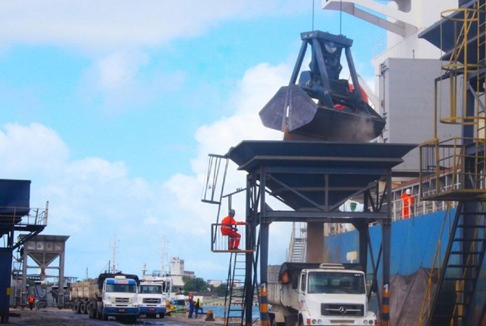 Importação de fertilizantes em abril deve chegar a 5,591 milhões de toneladas, segundo Williams Brasil