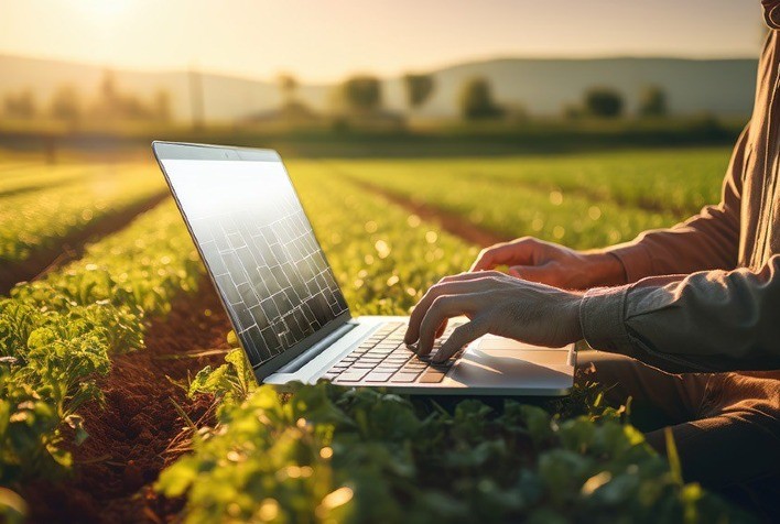 CRA analisa criação de política de conectividade no campo