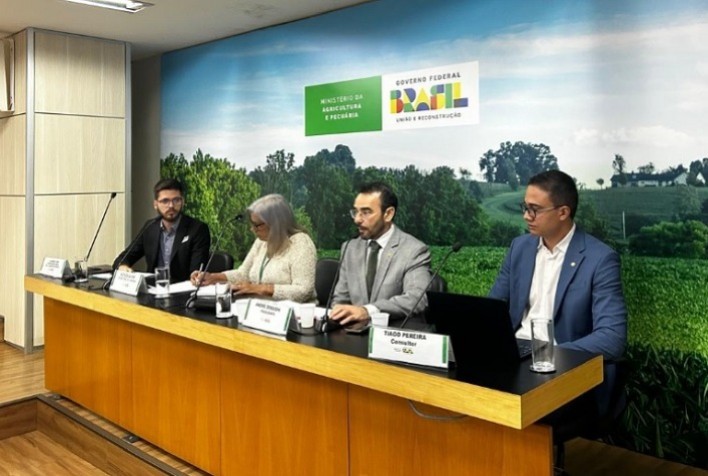 CNA discute estimativas de área plantada de soja e milho no Brasil