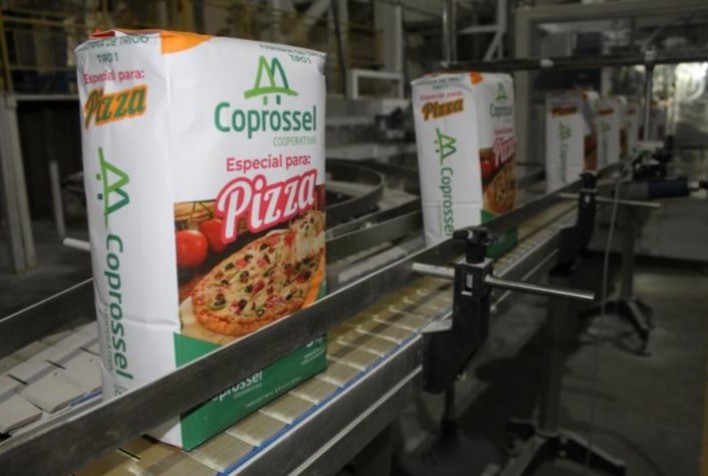 Coprossel lança farinha especial para pizza com promessa de melhor qualidade