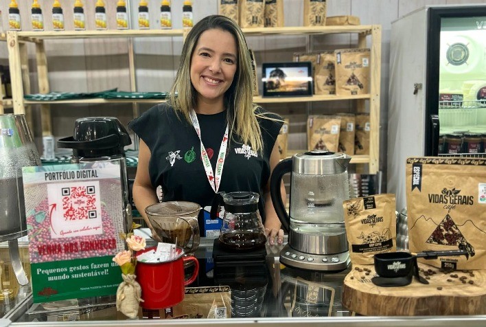 Cafeicultura Mecanizada é destaque em Dia de Campo em Coimbra, MG