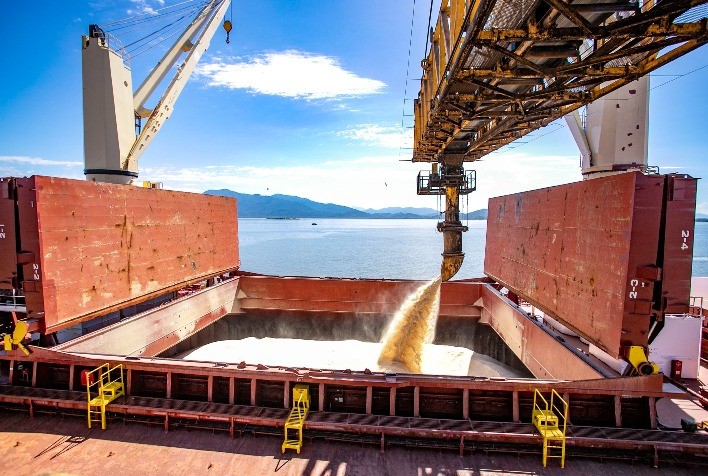 Crescimento de 12% na Movimentação Geral Impulsiona Portos Paranaenses no Primeiro Quadrimestre de 2024