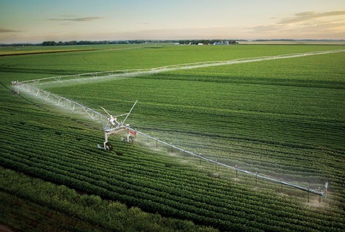 Agrobrasília 2024: Novas Tecnologias de Irrigação e Colheitadeiras Avançadas em Destaque