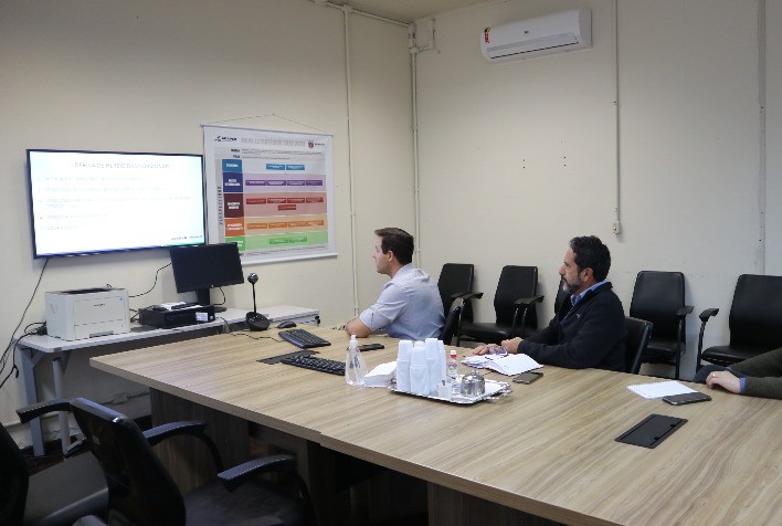 Paraná Avança na Produção de Uvas com Novas Estratégias da Câmara Técnica