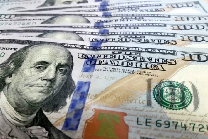 Dólar Estável em Relação ao Real, Mantendo-se Próximo de R$5,40