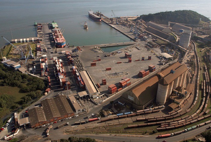 Movimentação no Porto de São Francisco do Sul Cresce 16% no Primeiro Semestre de 2024