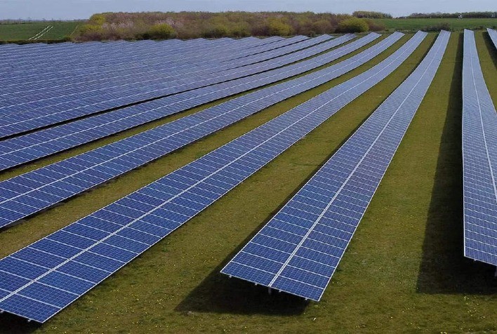 Energia Solar: Grande Impulso para o Brasil Equivale à Capacidade de Itaipu