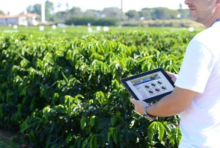 Agritempo: 20 Anos de Suporte Crucial à Agricultura Brasileira