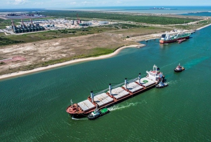 Porto do Açu Avança na Sustentabilidade e Desenvolvimento Econômico em 2023