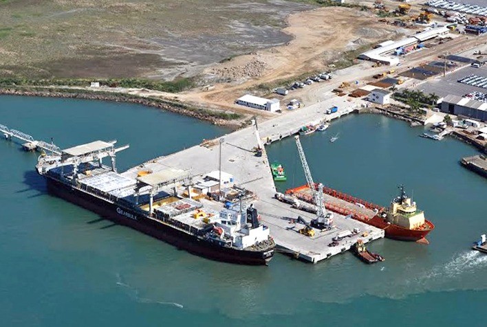 Porto de São Sebastião Registra Recorde de Movimentação de Cargas no Primeiro Semestre