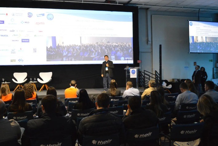 Topigs Norsvin Destaca Avanços na Suinocultura no SinSui 2024