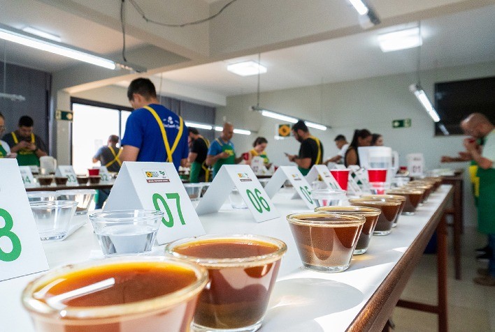 Inscrições abertas para o Cup of Excellence 2024: O principal concurso de qualidade do café especial