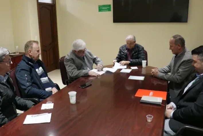 Coagru e Coopavel estabelecem parceria para fornecimento de fertilizantes